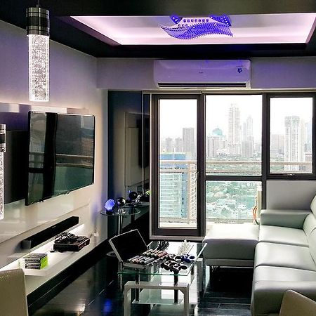 Modern Luxury Lower Penthouse Unit Маніла Екстер'єр фото
