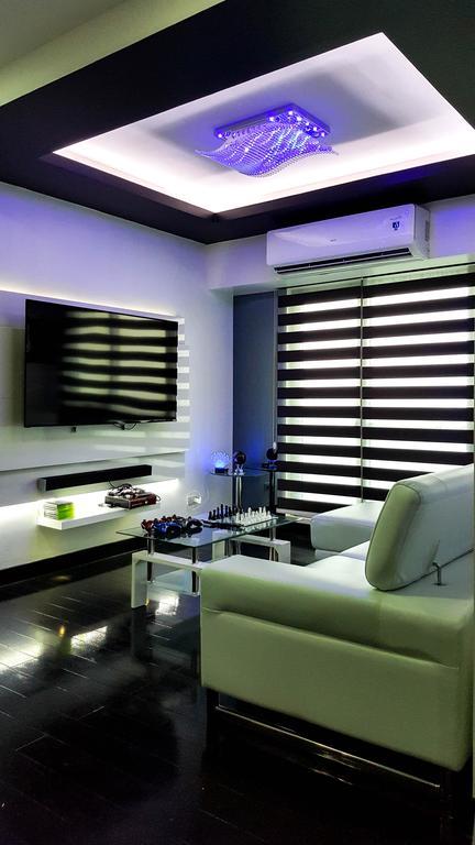 Modern Luxury Lower Penthouse Unit Маніла Екстер'єр фото