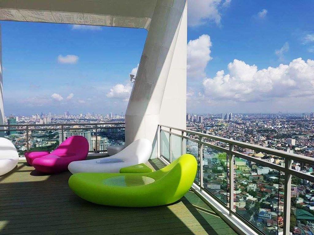 Modern Luxury Lower Penthouse Unit Маніла Екстер'єр фото